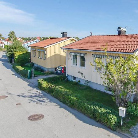 Tallkrogen Romantic House - Upper Or Lower Apartment Стокгольм Екстер'єр фото